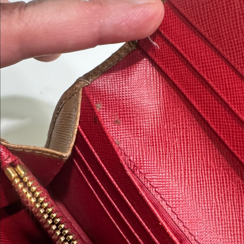 Prada Tan Leather wallet - Picture 10 of 11